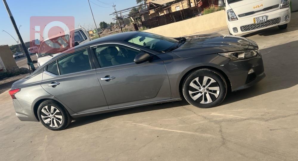 نیسان ئەلتیما